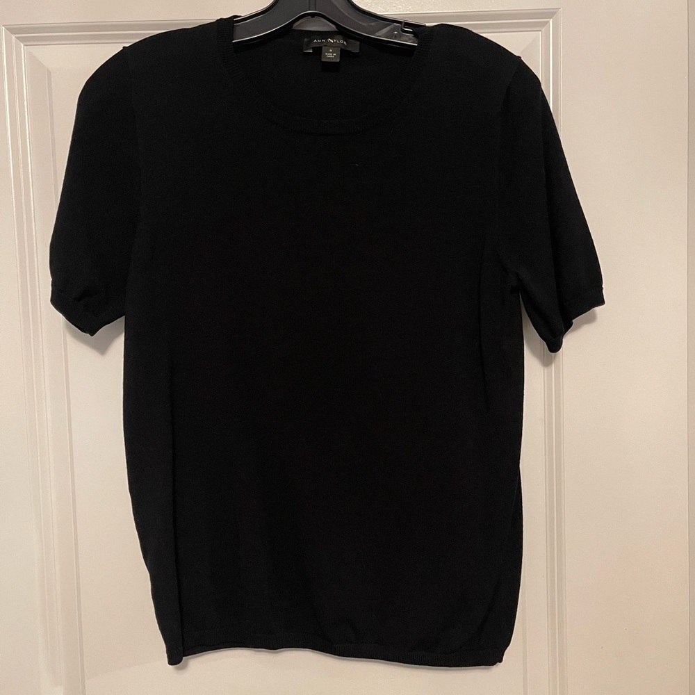 Ann Taylor Black Crew Neck Sweater Tee